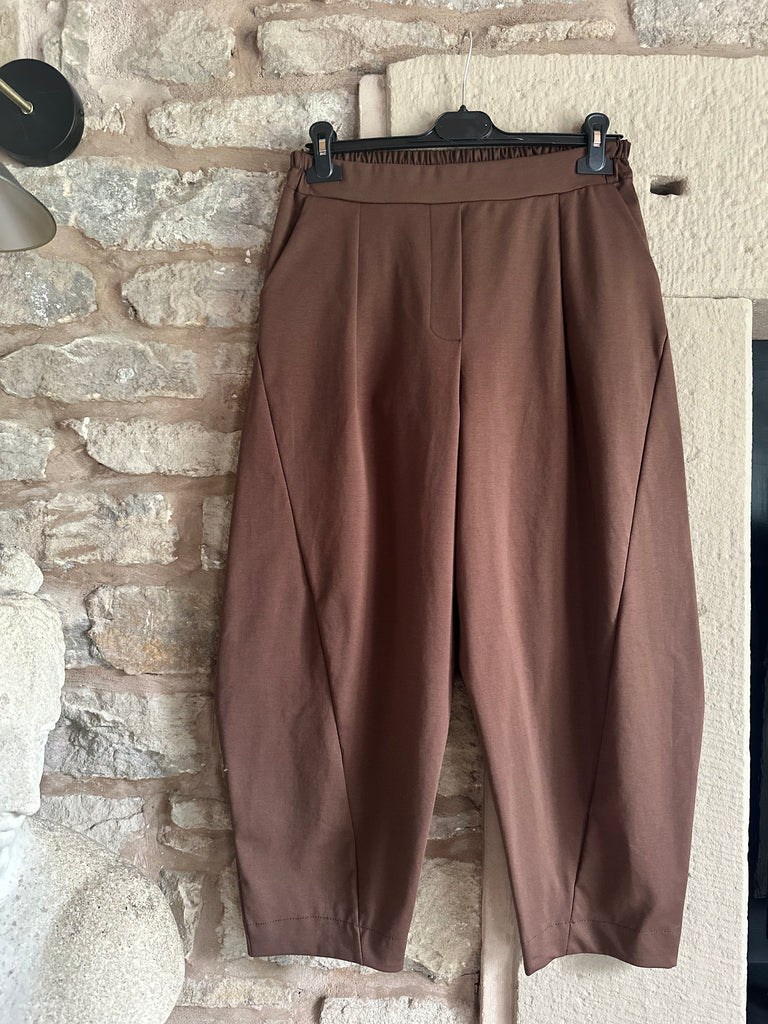 Brown Scuba