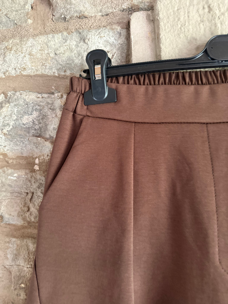 Brown Scuba
