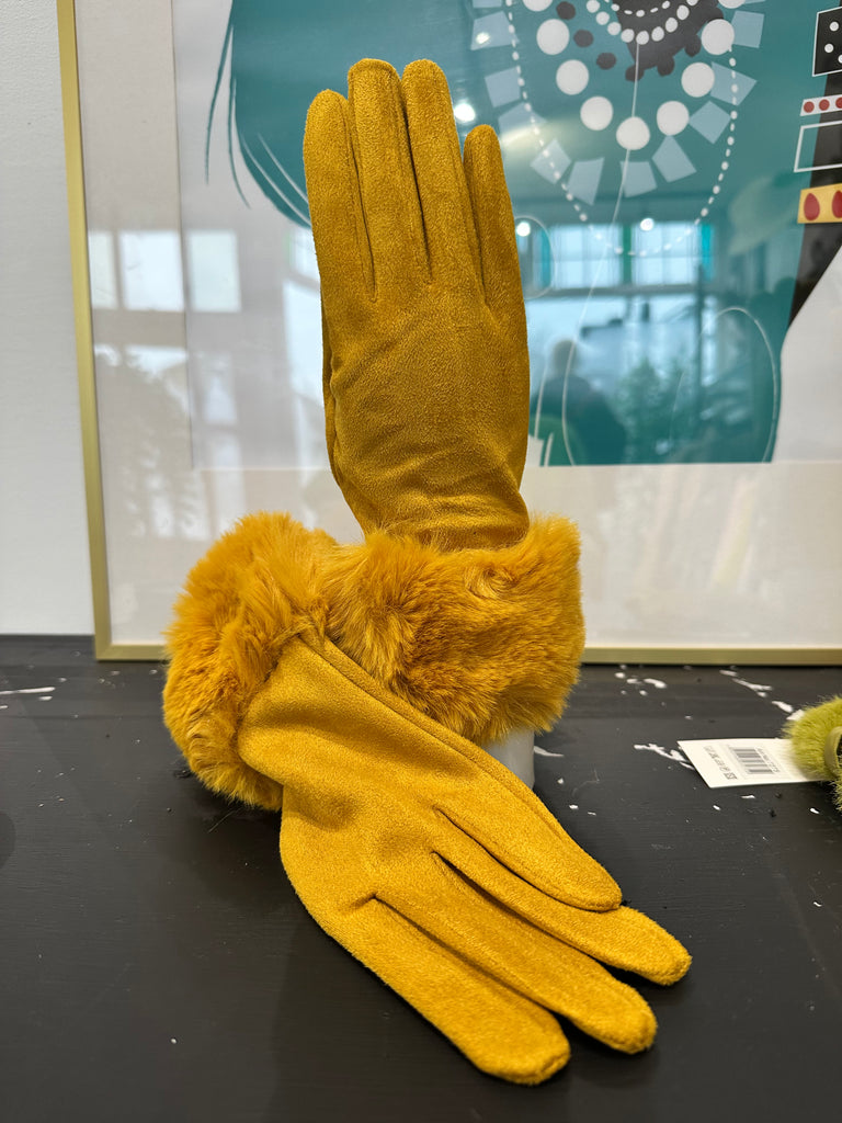 Mustard Glove